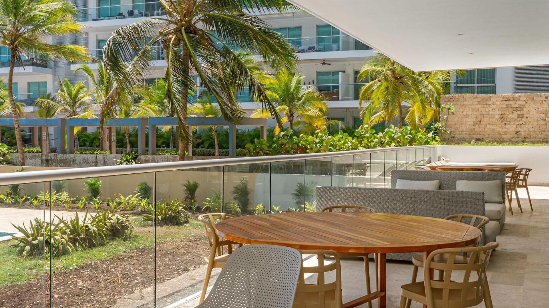Luxury 4br With Private Pool In Morros Epic