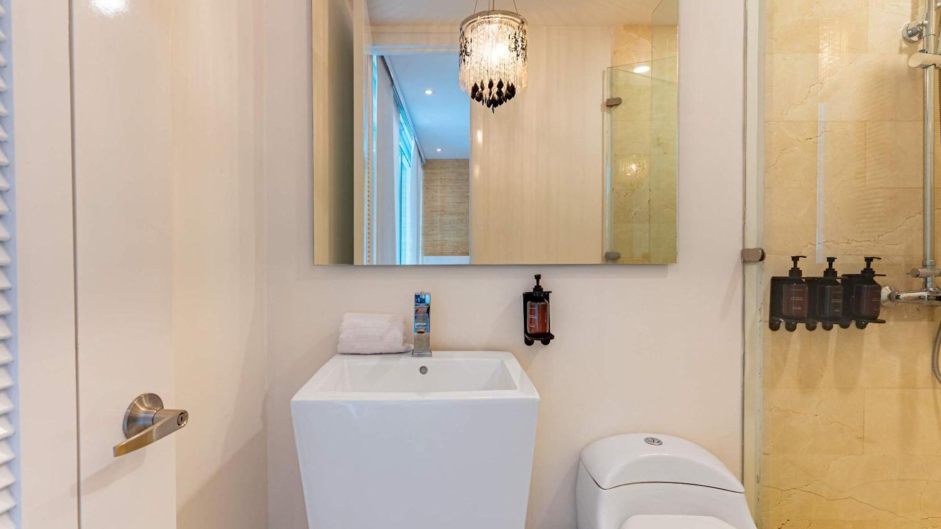 Luxury 4br With Private Pool In Morros Epic