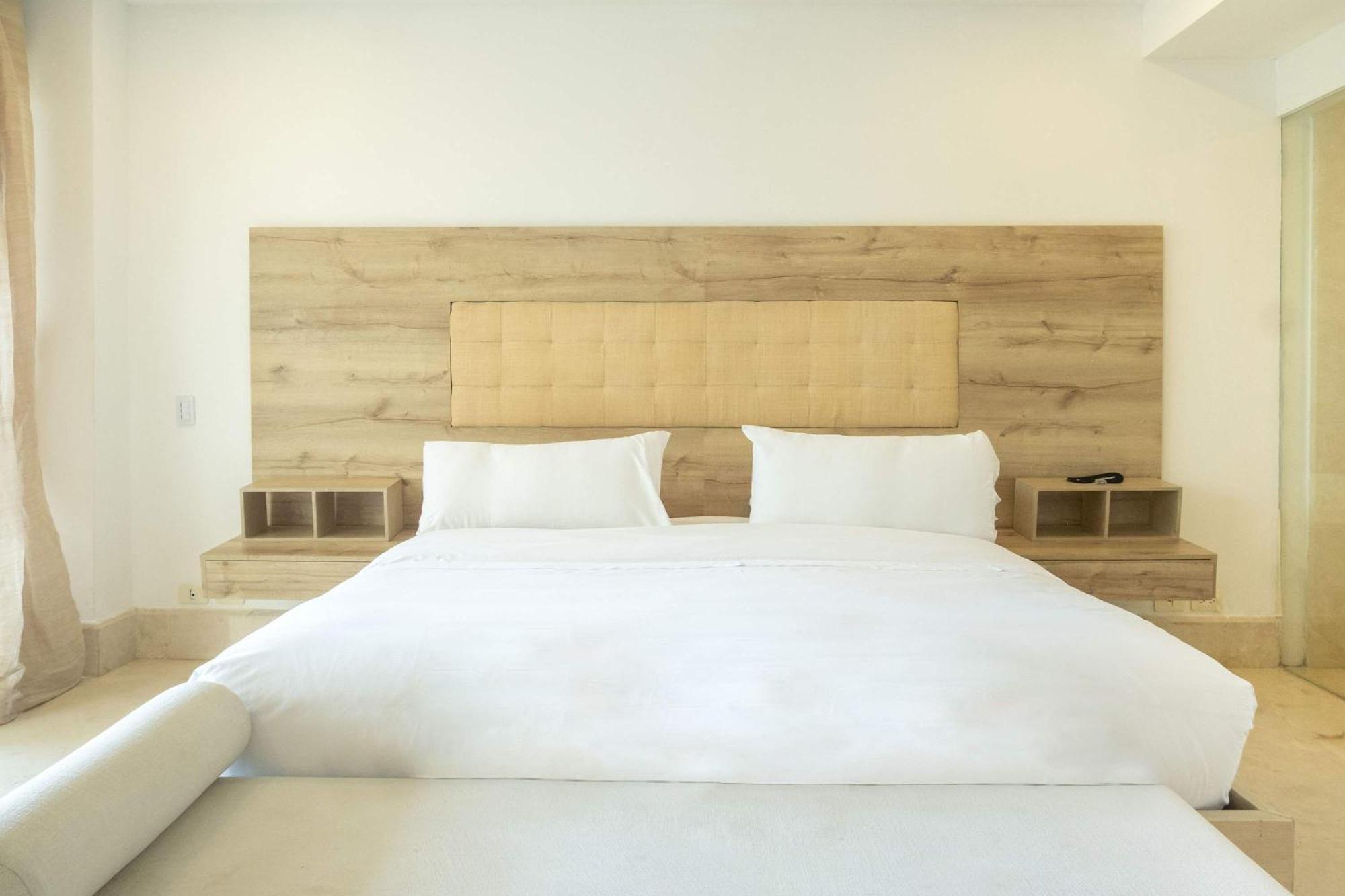 Luxury 4br With Private Pool In Morros Epic